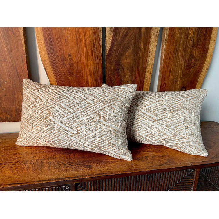 Beige linen throw outlet pillows